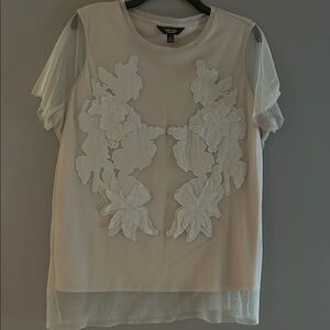 Vera Wang Cream Floral Appliqué Blouse